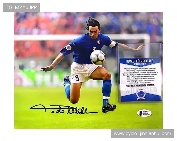 马尔蒂尼：足球传奇之路，守护AC米兰与意大利的荣耀岁月